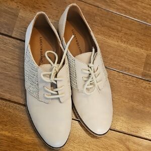 Lucky Brand Women's Cream and Tan Loafers